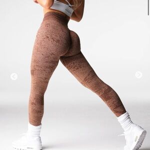 NVGTN Gingerbread Digital Seamless Leggings